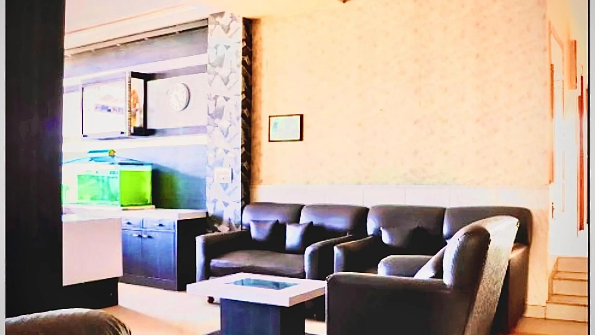 Varanasi Luxury Hotel Bnk Grand #Near Baba Vishwanath Temple And Ganga Aarti Ghat- #Fully Air Conditioning #Lift # Free Wi-Fi #Room Service #Premium Room & Best Hotel In Varanasi